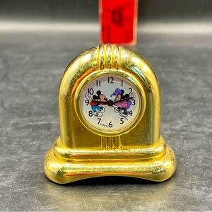 Disney Gold Mickey and Minnie Clock needs battery